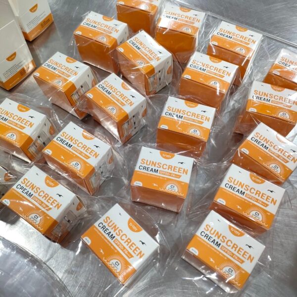 NEW🔬กันแดดLab SPF50PA+++ ☀️กันแดดแวมไพร์ มีบำรุง เนื้อแป้งครีมกลบผิวเนียนขั้นเทพปรับพื้นผิวสว่างเป็นธรรมชาติใสไม่กลัวแสง งานผิวหน้าใสไม่พึ่งฟิลเตอร์ - Image 29